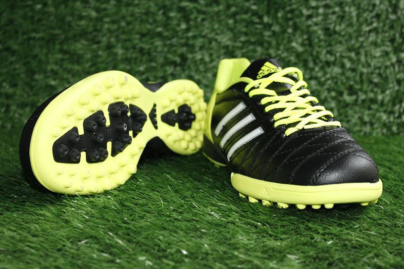 best shoes for indoor soccer